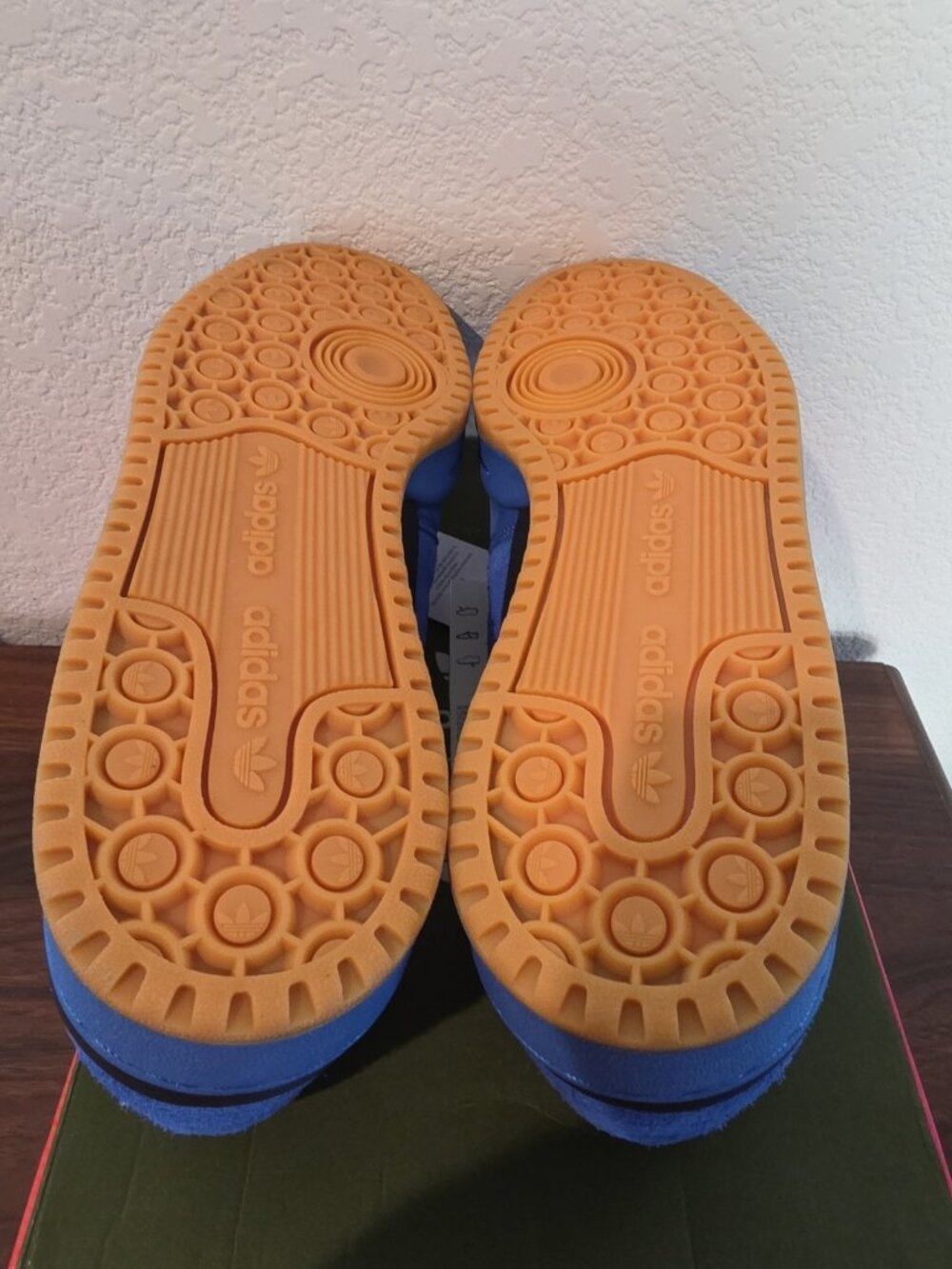 New adidas Originals Forum Low Hebru Brantley GZ4403 Men’s Size 7.5 Blue Suede - Picture 10 of 12